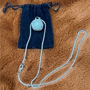 Elegant Silver Pendant Necklace